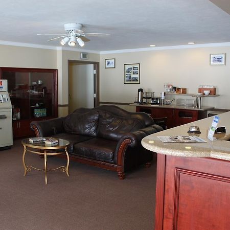 Red Carpet Inn On The Lake - Oneonta Kamer foto